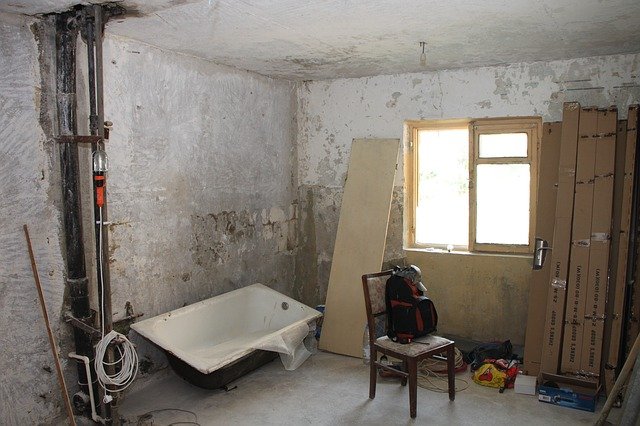 VERIFICA DI ASSOGGETTABILITA� ALLA V. A. S. DELLA VARIANTE AL PIANO DI RECUPERO �CASCINA BAITONE�, IN VARIANTE AL PIANO DELLE REGOLE E AL PIANO DEI SERVIZI DEL PGT VIGENTE.